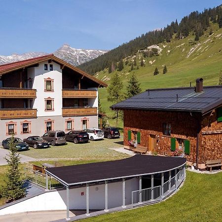 Gasthaus & Pension Alphorn เลคอัมอาร์ลแบร์ก ภายนอก รูปภาพ