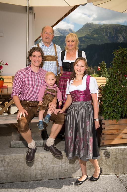Gasthaus & Pension Alphorn เลคอัมอาร์ลแบร์ก ภายนอก รูปภาพ