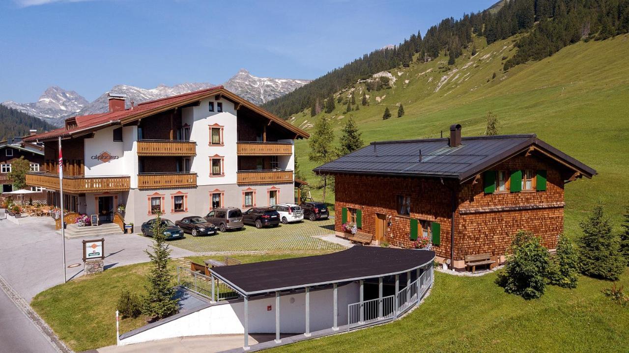Gasthaus & Pension Alphorn เลคอัมอาร์ลแบร์ก ภายนอก รูปภาพ
